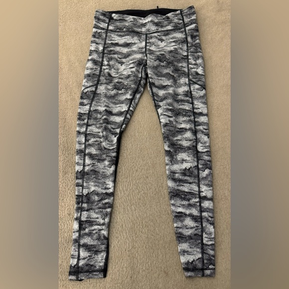 Lululemon Speed Tight V Power Luxtreme Hazy Days Black White / Black Size 10 - Picture 2 of 10